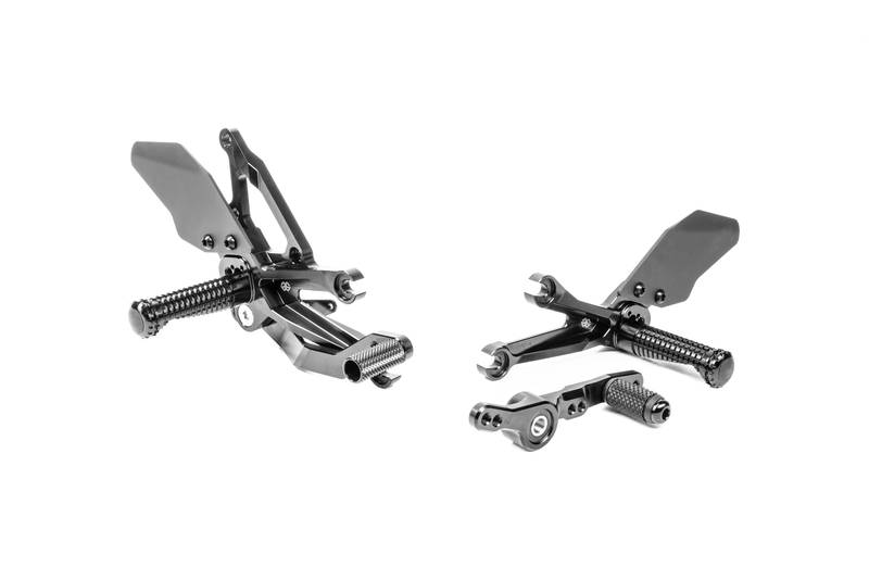 FXR - Rearsets - GILLES TOOLING